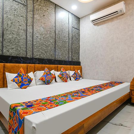 Fabexpress Orbit Hotell Ujjain Exteriör bild