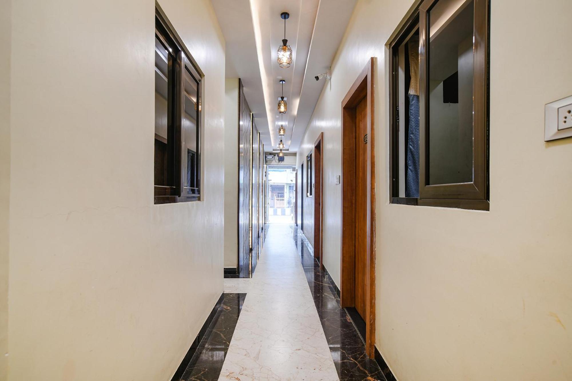 Fabexpress Orbit Hotell Ujjain Exteriör bild