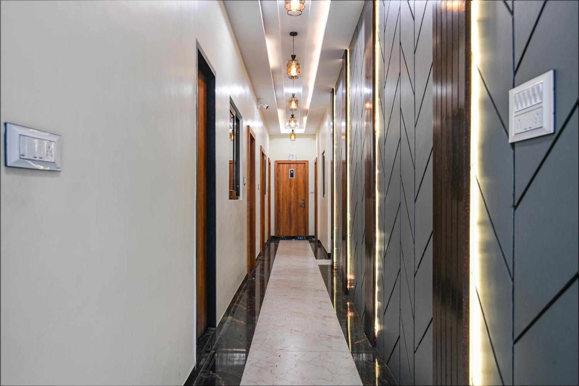 Fabexpress Orbit Hotell Ujjain Exteriör bild